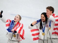 Dentro do grupo de texto secreto de medalhistas de ouro olímpicos da patinação artística dos EUA, conhecido como ‘cadeia OGM’