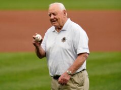 O homem que fez o primeiro home run no final da World Series morreu aos 89 anos