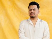 Yossimar Reyes explora a vida dos indocumentados no espetáculo do Teatro Vision