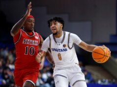 Pac-12 MBB Power Rankings: Apenas Gonzaga e Utah State são seguros para NCAAs enquanto San Diego State tropeça