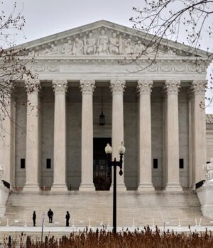 Supreme_Court_87224-1.jpg