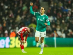 Cabeçada de Van Dijk vence Liverpool no Sunderland