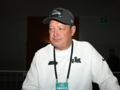 Outra partida para os Raiders do técnico dos Seahawks, Clint Kubiak