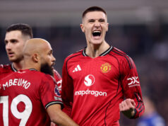 O gol de Cescow afunda o Everton e o United de Carrick leva o Chelsea aos quatro primeiros