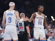 Camisa da Cason Wallace High School aposentada