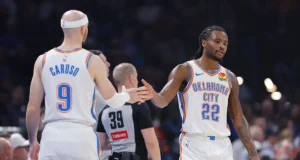 Camisa da Cason Wallace High School aposentada