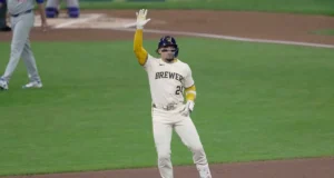 Catcher William Contreras e Brewers chegam a um acordo de um ano no valor de US$ 9,4 milhões pouco antes da audiência de arbitragem