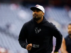 O veterano WR Robert Woods anunciou sua aposentadoria após 13 temporadas na NFL