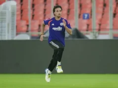 Não analisando muito a forma de Abhishek Sharma: Seethanshu Kotak