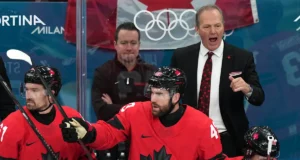 O técnico do Lightning, John Cooper, perderá 2 jogos após a morte de seu pai