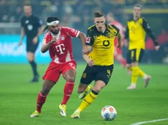 📸 Não deveria ser vermelho? Estrela do BVB cometeu falta e marcou