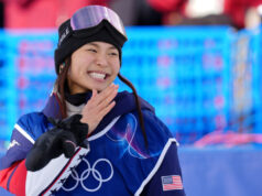 Miles Garrett e namorada Khloe Kim compartilham um momento emocionante após a surpresa olímpica