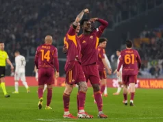 O derby italiano empatou entre Roma e Bologna pelas oitavas de final da Liga Europa. Aston Villa ganhou o Lille