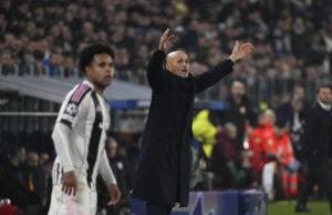 Chiellini: ‘Juventus decepcionada e orgulhosa, sorte que Kelly não fui eu’