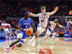 O guarda do Kentucky, Denzel Aberdeen, chamou de ‘traidor do Gator’ durante o jogo de retorno na Flórida