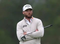 ASSISTIR: Jake Knapp e Sam Barnes em Eagle Pebble Beach, Barnes lidera