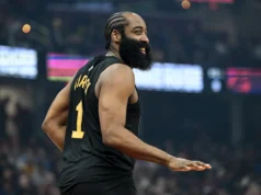 James Harden leva o Cavs a outra vitória desigual