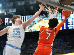 Coisas para observar enquanto Duke e UNC renovam rivalidade em Chapel Hill