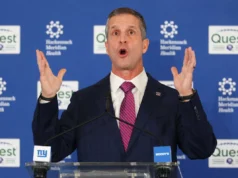 John Harbaugh perdeu recentemente um assistente contratado pelos Raiders