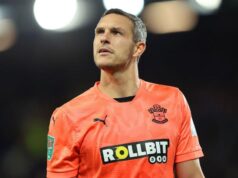 O goleiro do Saints, McCarthy, está afastado após uma cirurgia no pulso