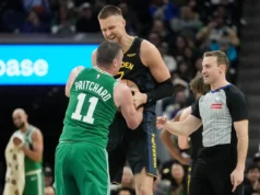 Brown ajuda o Celtics a vencer o Curry-less Warriors por 121-110