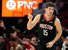 Shepard marcou 7 3s, o triplo-duplo de Sengoon levou os Rockets à vitória por 128-97 sobre os Kings.