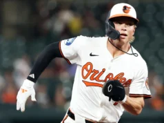 Jackson Holiday, de Orioles, perderá o dia de abertura após passar por uma cirurgia para reparar um osso quebrado na mão