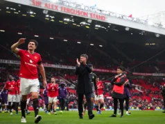 quatro? Quatro vitórias, Michael? É uma loucura.