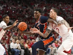 Darius Acuff Jr. e Billy Richmond III têm noites de carreira enquanto o número 21 do Arkansas vence Auburn