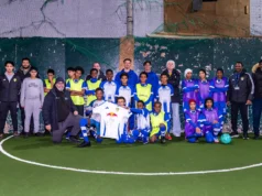 A primeira dupla da equipe visita a sessão de chute da Premier League