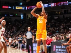 Atualizando a classificação de Lady Vols nas pesquisas de basquete universitário após a derrota na Carolina do Sul