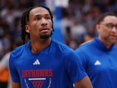 Acompanhamento de estatísticas ao vivo de Darrin Peterson, incluindo pontos e minutos em Kansas x Houston