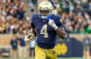 Dan Quinn do Commander é fã de Notre Dame RB Jeremiah Love