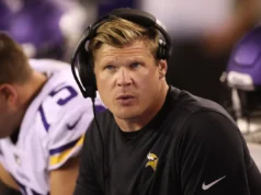 Os Eagles contrataram seu substituto Jeff Stoutland