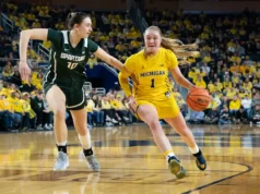 Explosão no segundo trimestre atinge o 7º lugar do Michigan, ultrapassando o 13º lugar da MSU