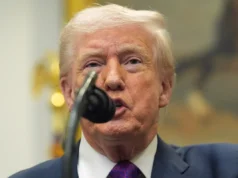 Trump perdoou 5 ex-jogadores da NFL por crimes que vão desde mentira até tráfico de drogas