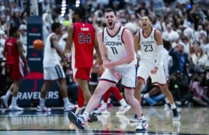 O basquete masculino de St. John é pulverizado pela UConn e perde a liderança do Big East