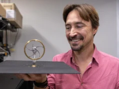 O novo motor usa o frio congelante do espaço para gerar energia à noite