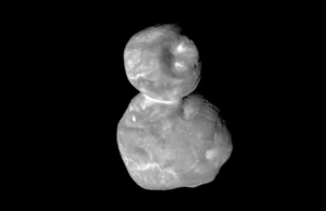 Por que o sistema solar exterior está cheio de “bonecos de neve” cósmicos gigantes?