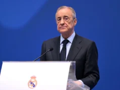 Torcedores do Real Madrid enviam mensagem coletiva ao presidente Florentino Perez após derrota para o Getafe