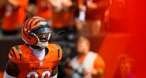 Ex-Bengalas explicam por que se juntaram a Lou Anarumo nos Colts