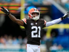 Os Browns liberam uma pequena quantidade de espaço no limite com a nova reestruturação do contrato