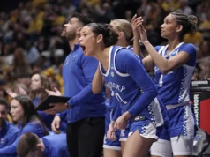 Chaves e sequências ajudam as mulheres do Kentucky a vencer a Virgínia Ocidental por 74-73 para garantir a viagem do Sweet 16