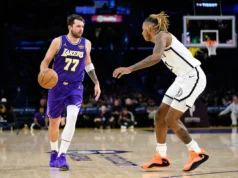 Luka Doncic, punido pela 16ª falta técnica, enfrenta suspensão