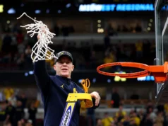 Como Dusty May, Michigan superou as quatro probabilidades finais de 8 vitórias