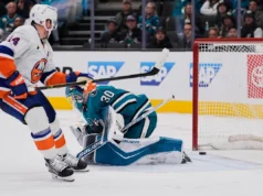Horvat marcou o gol da vitória no OT na vitória dos Islanders sobre os Sharks por 2 a 1