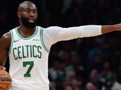 Jaylen Brown do Celtics chirps árbitros com postagem NSFW imediatamente após a expulsão