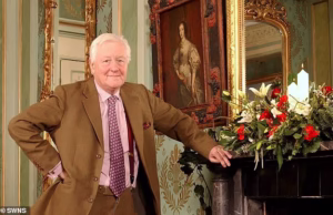 O aristocrata que lançou uma oferta por uma esposa que “seja uma boa reprodutora e forneça dois herdeiros homens” está agora envolvido numa dura batalha no Tribunal Superior sobre o fundo fiduciário de 1,2 milhões de libras da sua ex.