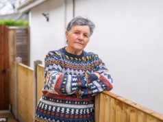 Aposentado ‘frustrado’ despejado de casa em uma disputa de fronteira de cinco anos com o vizinho depois de colocá-la à venda por um preço reduzido de £ 325.000