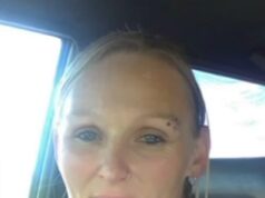 Menino frenético, de 12 anos, perde o telefonema de pânico da mãe antes de desaparecer misteriosamente e revela sua mensagem final comovente – enquanto a polícia faz uma batida policial em sua casa na cidade de Opal, no interior